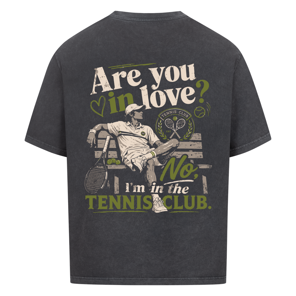 Tennis Club Boy auf Oversized Shirt, Farbe verwaschen schwarz