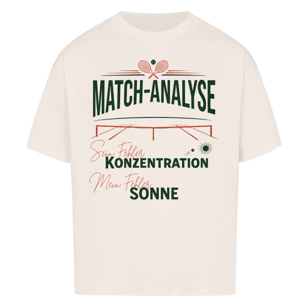 Match-Analyse auf Oversized Shirt, Farbe naturweiß