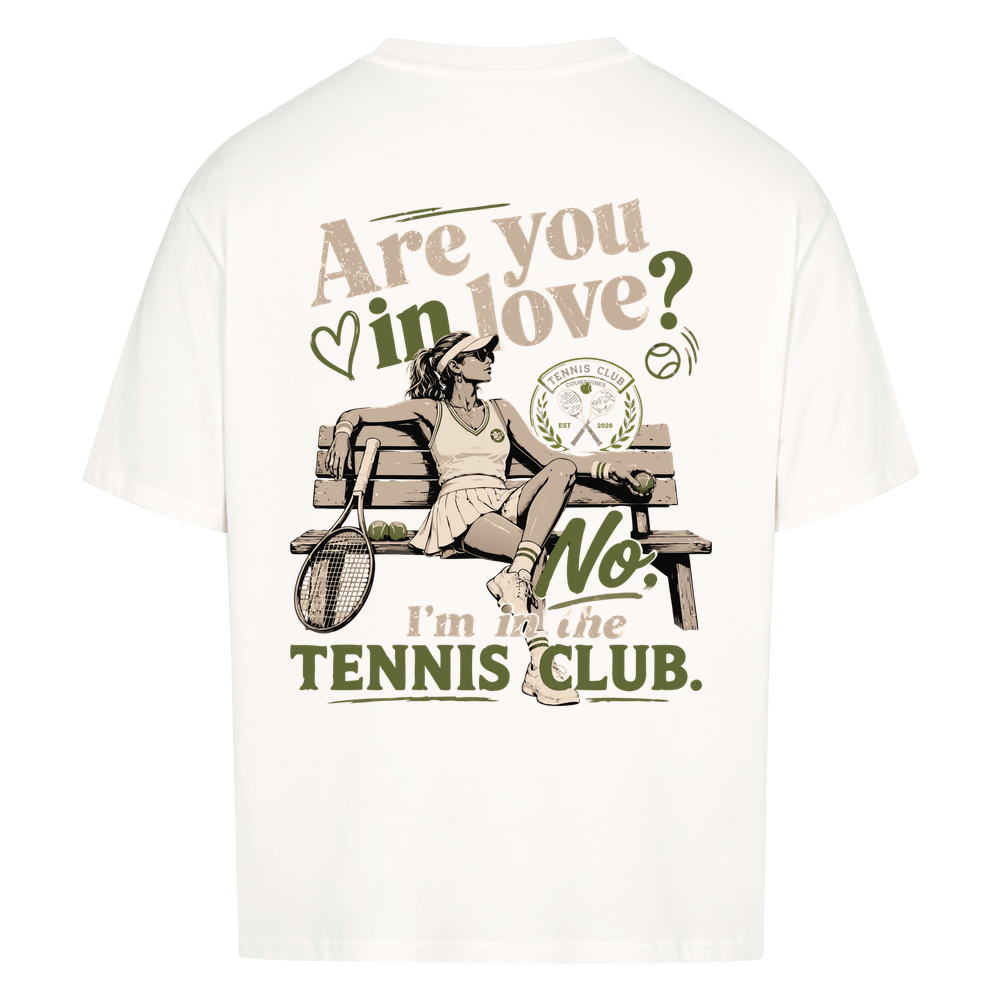 Tennis Club Girl auf Oversized Shirt, Farbe weiß