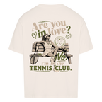 Tennis Club Girl auf Oversized Shirt, Farbe naturweiß