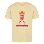 Yuna Ready Position auf Kinder-Shirt, Farbe buttergelb