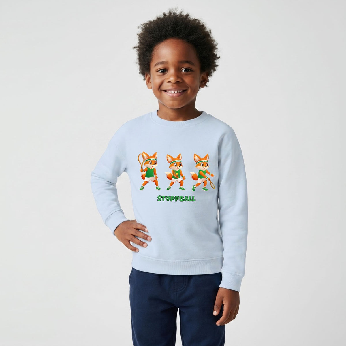 Yuki Stoppball auf Kinder-Sweatshirt